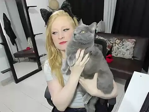 AliceCat 01 online show from January 10, 2026, 4:52 am