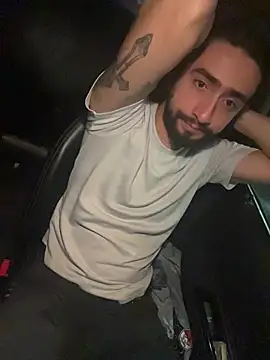 maximusdominus26 online show from November 6, 2025, 6:28 am