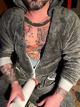 Snapshot of marcotatuatooo chatting on January 12, 2026, 8:58 pm marcotatuatooo online show from January 12, 2026, 8:58 pm