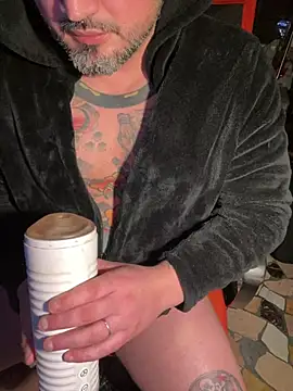 marcotatuatooo online show from January 17, 2026, 6:28 am