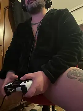 Snapshot of marcotatuatooo chatting on December 21, 2025, 4:08 pm marcotatuatooo online show from December 21, 2025, 4:08 pm