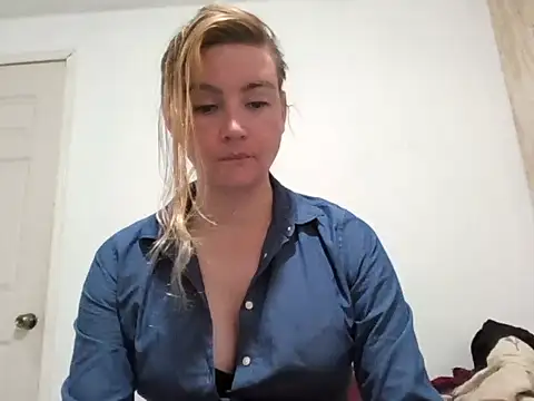 vagimosa online show from October 13, 2025, 7:43 am