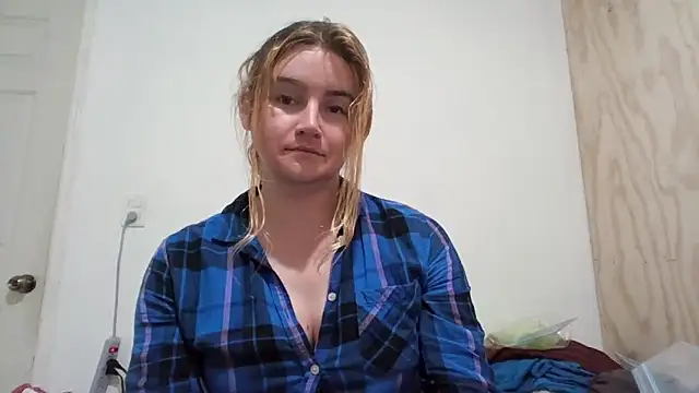 vagimosa online show from October 22, 2025, 11:47 pm