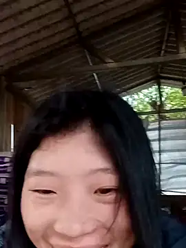 Snapshot of Khanhu_xx chatting on February 3, 2026, 9:58 am Khanhu xx online show from February 3, 2026, 9:58 am