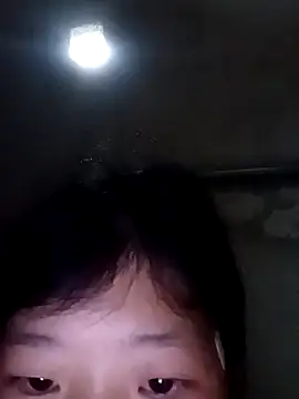 Snapshot of Khanhu_xx chatting on February 20, 2026, 3:36 am Khanhu xx online show from February 20, 2026, 3:36 am