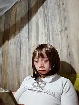 Tuyet xx online show from November 2, 2025, 2:00 pm