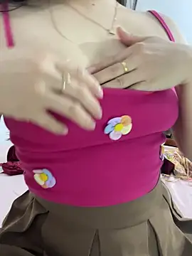 lee ly online show from November 6, 2025, 6:28 am