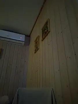 Snapshot of CoMiZrobiszJakMnieZlap666 chatting on February 10, 2026, 2:43 am CoMiZrobiszJakMnieZlap666 online show from February 10, 2026, 2:43 am