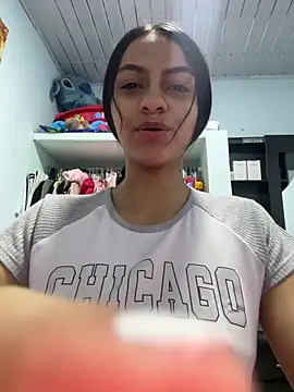 Snapshot of miluwatson chatting on February 7, 2026, 4:31 am miluwatson online show from February 7, 2026, 4:31 am