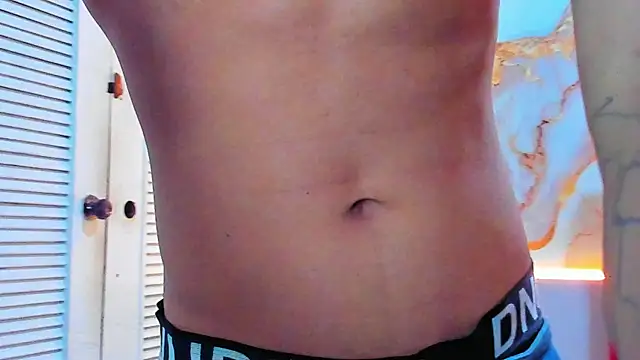 daniscot online show from October 18, 2025, 3:52 am