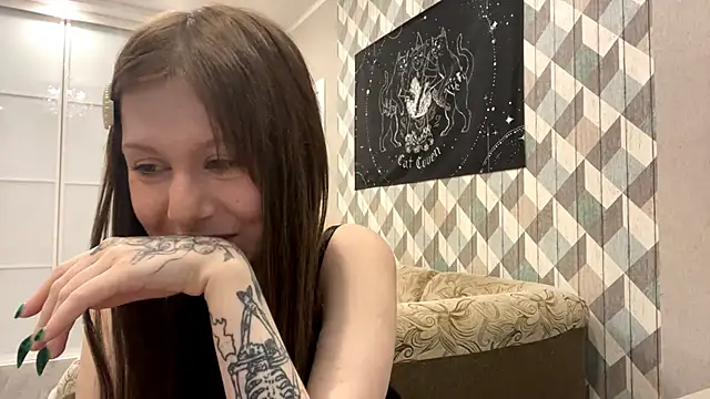 RebelKitsune online show from October 23, 2025, 5:50 am