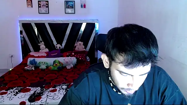 Sebasxxl12 online show from May 18, 2026, 8:46 pm