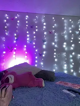 Snapshot of Candyyy_11 chatting on October 24, 2025, 7:24 pm Candyyy 11 online show from October 24, 2025, 7:24 pm