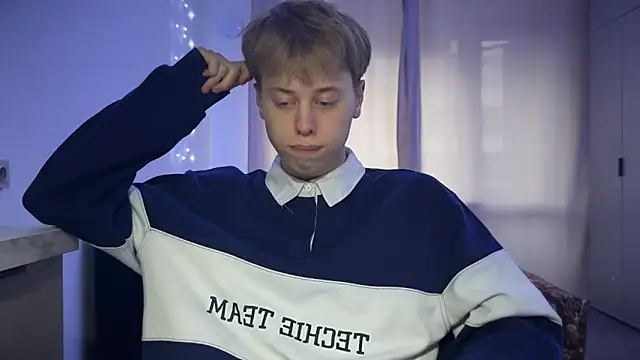  bee boy  online show from October 8, 2025, 3:02 pm