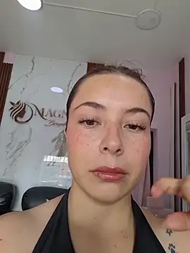 EmmaValencia  online show from May 22, 2026, 7:56 pm