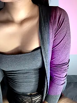 Pink-sexy online show from September 29, 2025, 12:22 pm
