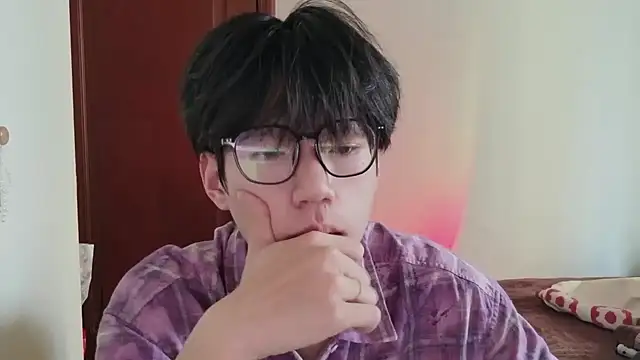 hangzi-0011 online show from February 26, 2026, 8:14 am