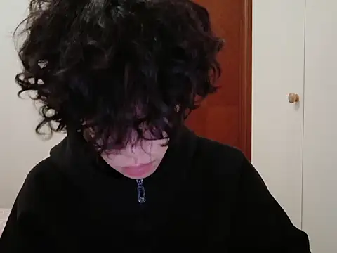 hangzi-0011 online show from November 1, 2025, 11:15 am