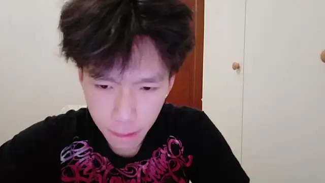 hangzi-0011 online show from November 5, 2025, 1:42 am