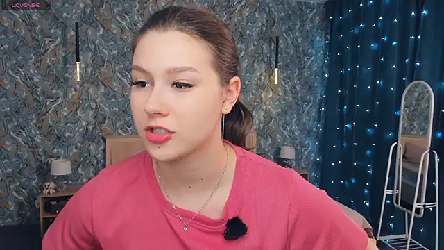 MondoNeko online show from December 19, 2025, 7:11 am