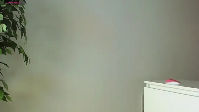 trixietaylor online show from November 9, 2025, 4:55 pm