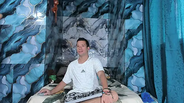 celesteyorucso1 online show from October 11, 2025, 9:38 pm