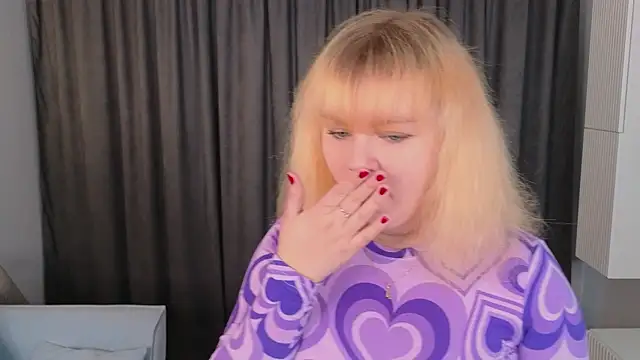 Sharon Riley  online show from October 8, 2025, 2:07 pm