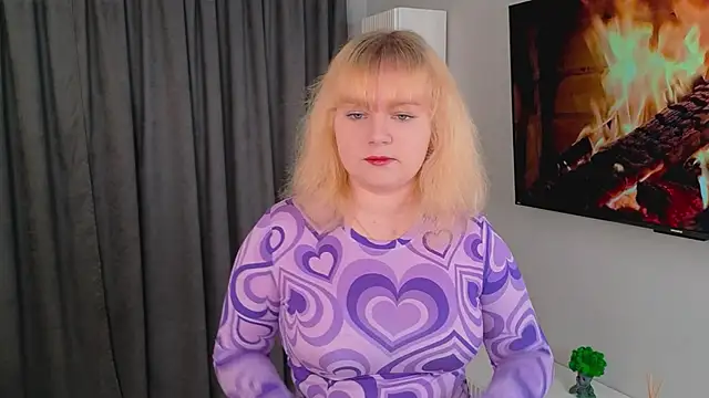 Sharon Riley  online show from October 9, 2025, 2:06 pm