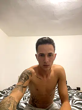 Snapshot of adonis0892 chatting on October 8, 2025, 4:19 pm adonis0892 online show from October 8, 2025, 4:19 pm