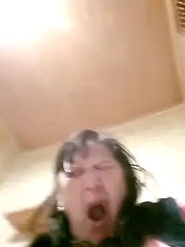 Apeesynka55211 online show from February 23, 2026, 8:53 pm