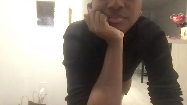 Snapshot of tia___fox chatting on February 2, 2026, 7:07 am tia fox online show from February 2, 2026, 7:07 am