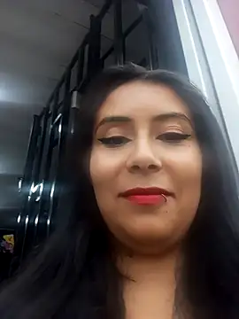 SexyDolly777 online show from November 27, 2025, 8:53 pm