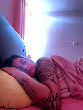 violeticafox online show from January 15, 2026, 2:20 pm