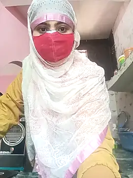 Snapshot of Pihu-56 chatting on November 18, 2025, 4:05 am Pihu-56 online show from November 18, 2025, 4:05 am