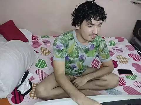 ThiagoDeseo online show from October 19, 2025, 1:52 am