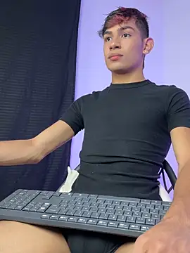 Snapshot of cherub_ chatting on November 10, 2025, 12:04 am cherub online show from November 10, 2025, 12:04 am