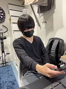 mikan kun st online show from November 21, 2025, 12:31 am