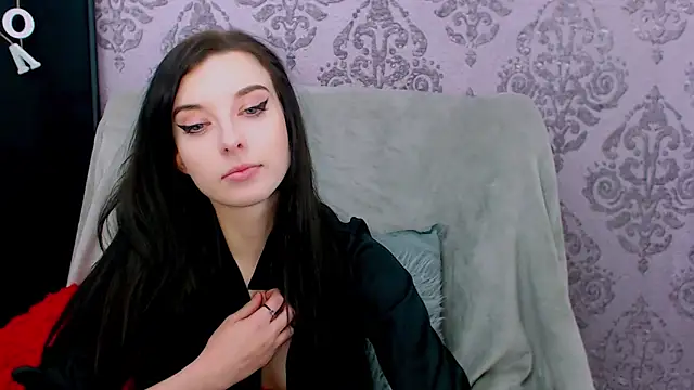 DominantLuna online show from February 11, 2026, 8:31 pm