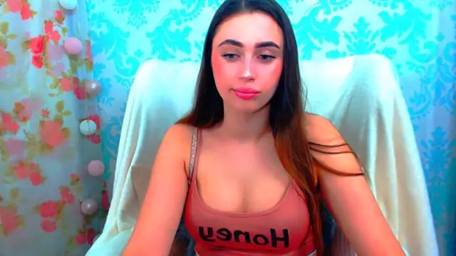 OliviAngel online show from November 19, 2025, 8:31 pm