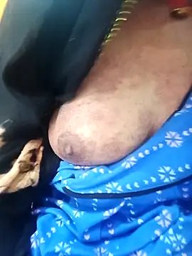 Hotty ruvi online show from October 11, 2025, 8:37 am