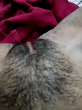 Hotty ruvi online show from October 14, 2025, 4:24 am