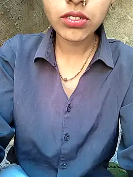 Hotty ruvi online show from October 17, 2025, 6:50 am