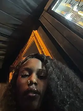 Snapshot of StarElexis chatting on March 2, 2026, 10:06 pm StarElexis online show from March 2, 2026, 10:06 pm