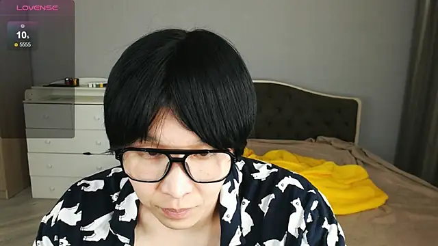 KaiChicken online show from April 6, 2026, 8:10 pm