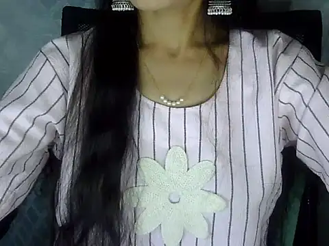 Snapshot of Shazi_1 chatting on February 13, 2026, 2:50 pm Shazi 1 online show from February 13, 2026, 2:50 pm