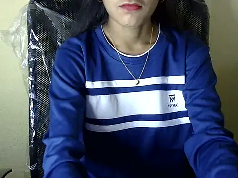 Snapshot of Shazi_1 chatting on December 3, 2025, 5:19 am Shazi 1 online show from December 3, 2025, 5:19 am