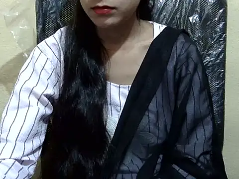 Snapshot of Shazi_1 chatting on November 9, 2025, 2:32 pm Shazi 1 online show from November 9, 2025, 2:32 pm