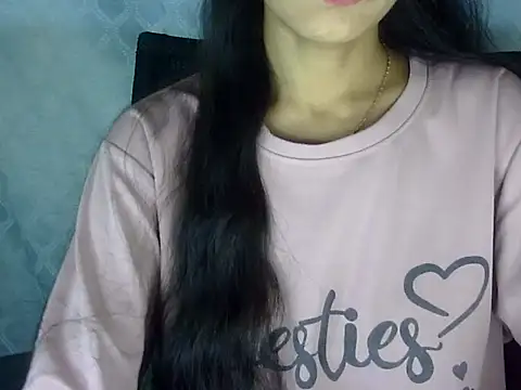 Snapshot of Shazi_1 chatting on February 5, 2026, 2:24 pm Shazi 1 online show from February 5, 2026, 2:24 pm