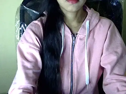 Snapshot of Shazi_1 chatting on December 17, 2025, 2:22 pm Shazi 1 online show from December 17, 2025, 2:22 pm