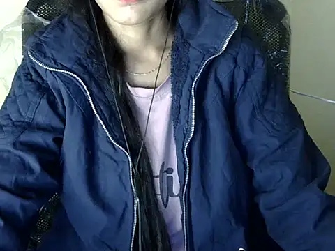 Snapshot of Shazi_1 chatting on December 23, 2025, 5:18 am Shazi 1 online show from December 23, 2025, 5:18 am